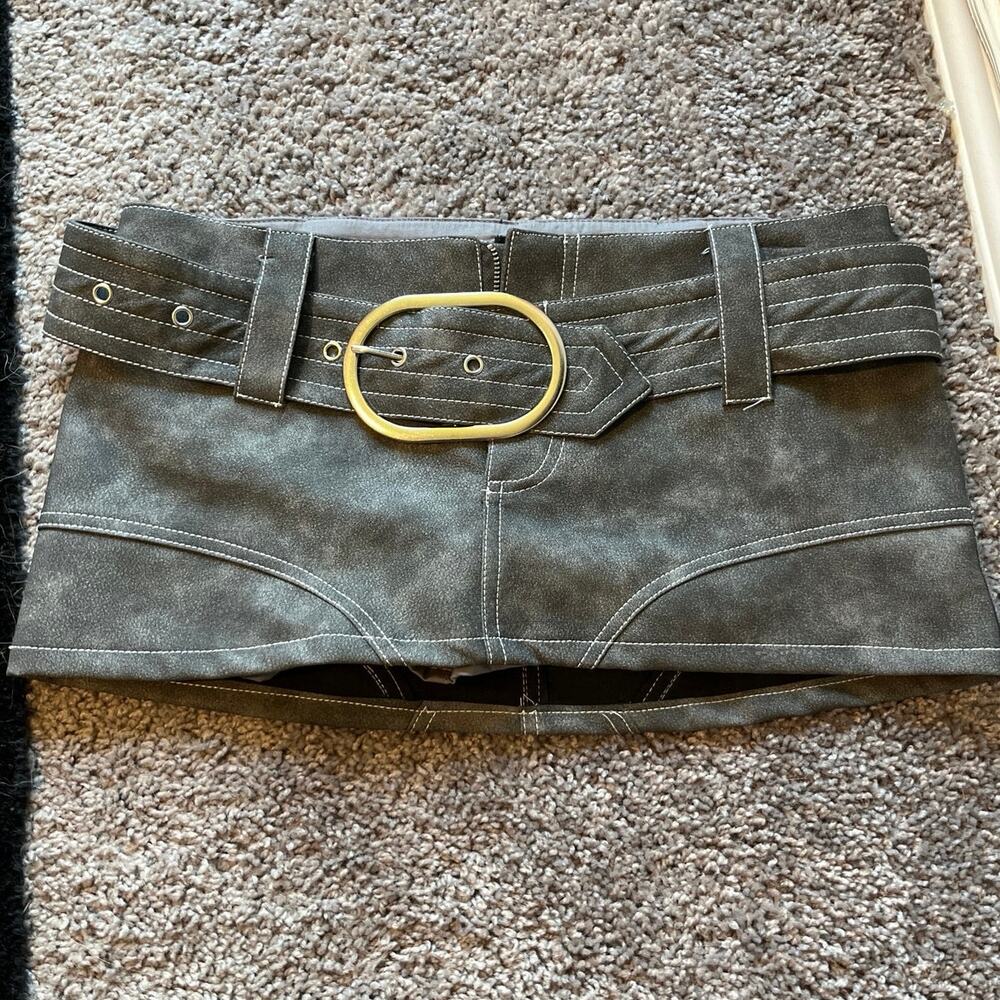 Y2K Faux Leather Mini Skirt with Belt – Generation Kiss Size Small